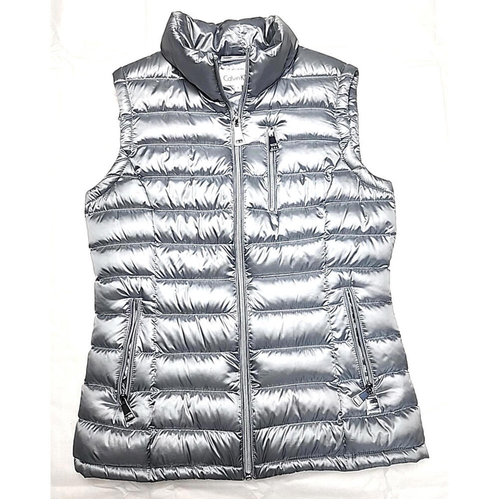 Calvin Klein Women’s Metallic Silver Full‑Zip Puffer Vest Size M – Pre‑Owned